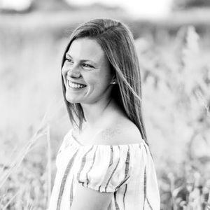 Meet your Posher, Hallie